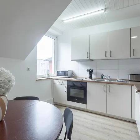 Aparties Homes - 24h Check In - 3 Schlafzimmer - Bahnhofnah - Voll Ausgestattete Kueche *